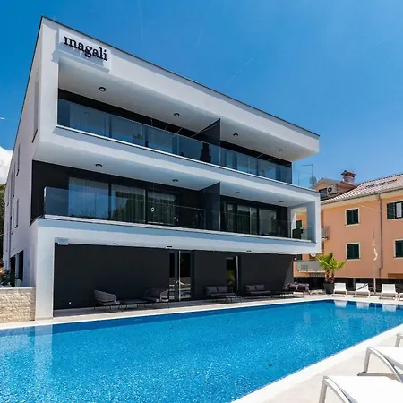 Apartment Luxury Magali 2