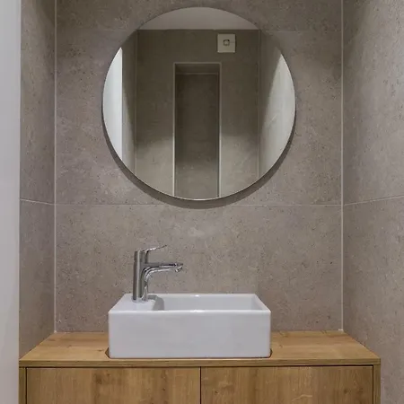 Apartment Luxury Magali 2 *
